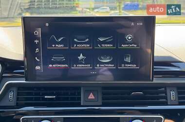 Седан Audi A4 2021 в 
