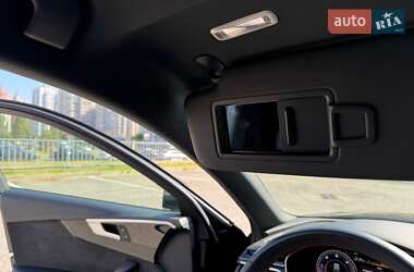 Седан Audi A4 2021 в 