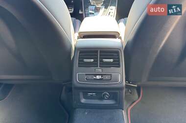 Седан Audi A4 2021 в 