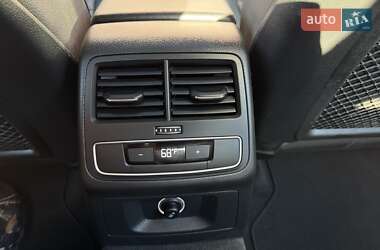 Седан Audi A4 2018 в 