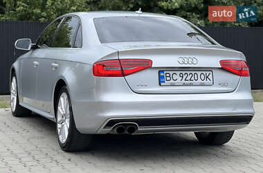 Седан Audi A4 2014 в 