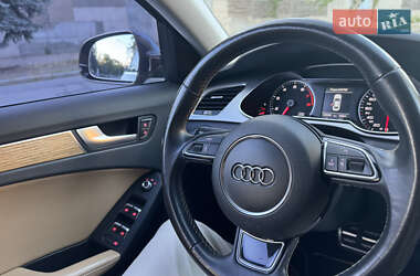 Седан Audi A4 2012 в 