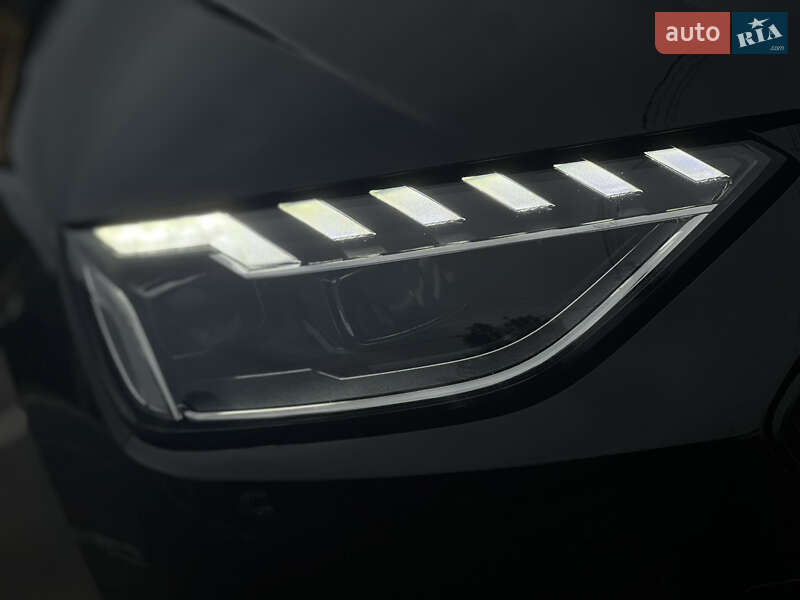 Универсал Audi A4 2021 в Львове