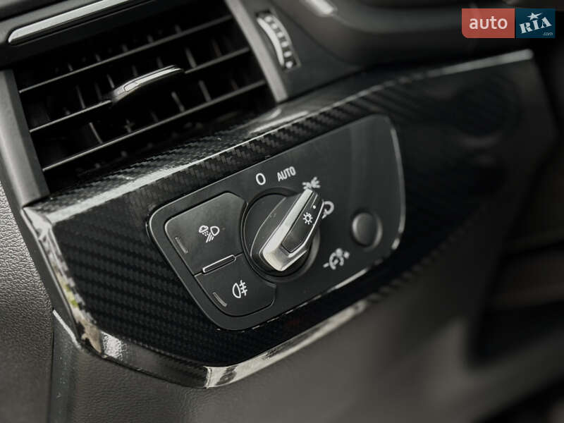 Универсал Audi A4 2021 в Львове