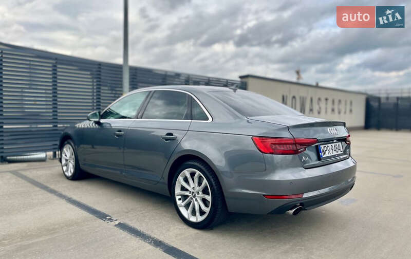 Седан Audi A4 2017 в Днепре