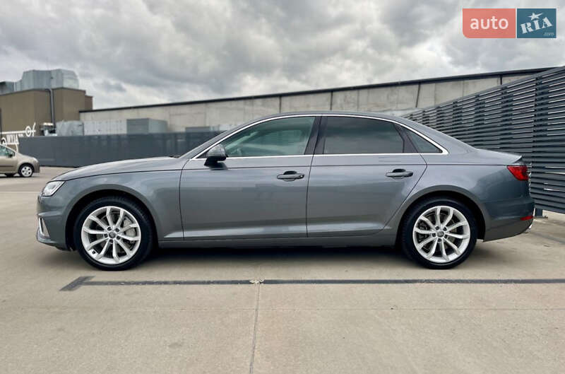 Седан Audi A4 2017 в Днепре