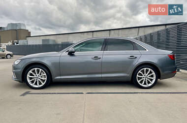 Седан Audi A4 2017 в 