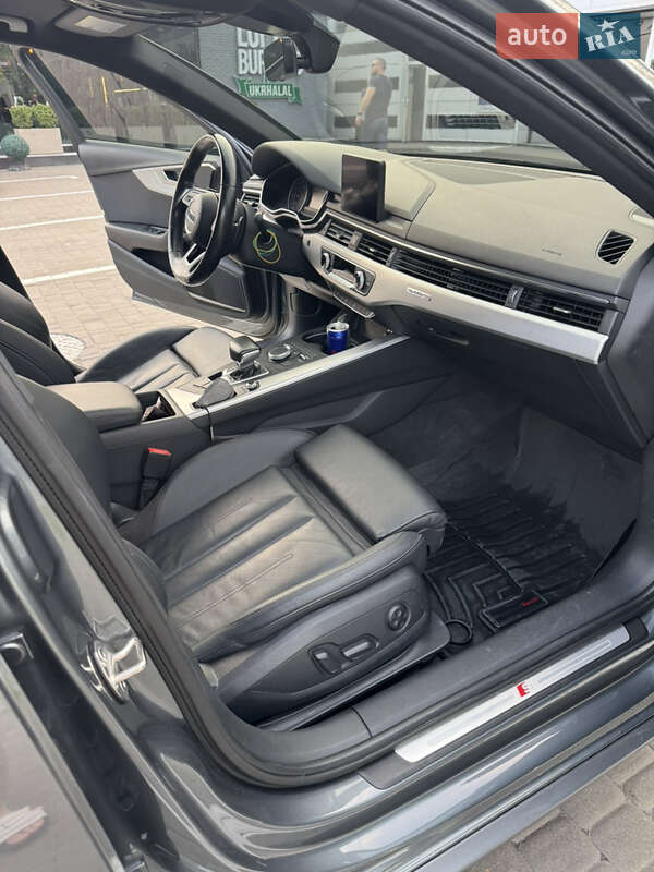 Седан Audi A4 2016 в Киеве