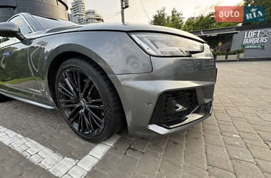Седан Audi A4 2016 в 