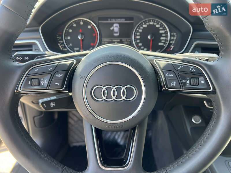 Седан Audi A4 2017 в Киеве