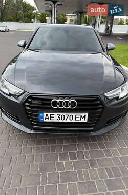 Седан Audi A4 2016 в 