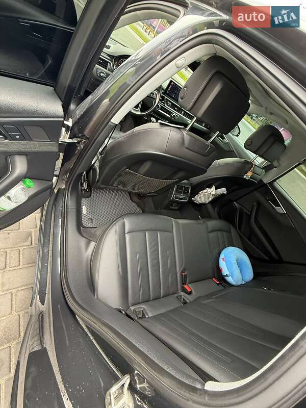 Седан Audi A4 2016 в Одессе