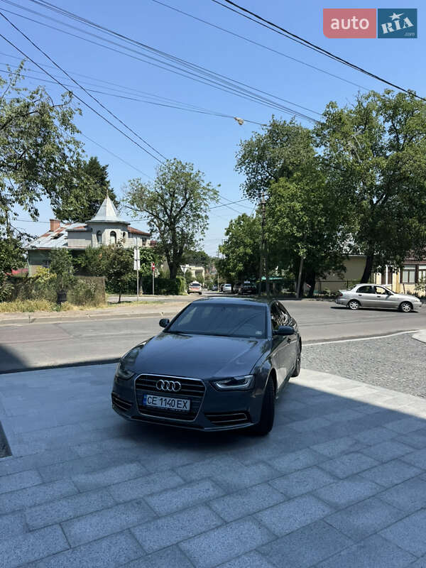 Седан Audi A4 2015 в Черновцах