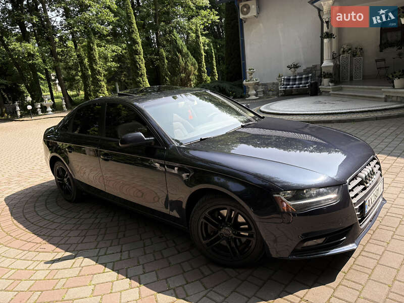 Седан Audi A4 2012 в Богородчанах