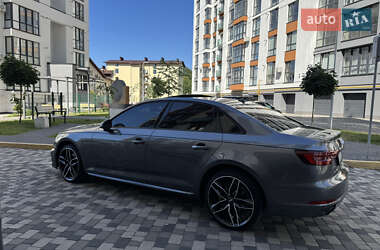 Седан Audi A4 2018 в 