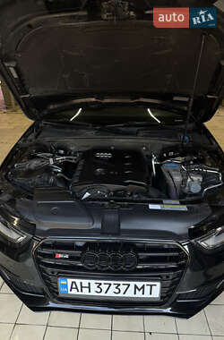 Седан Audi A4 2015 в 
