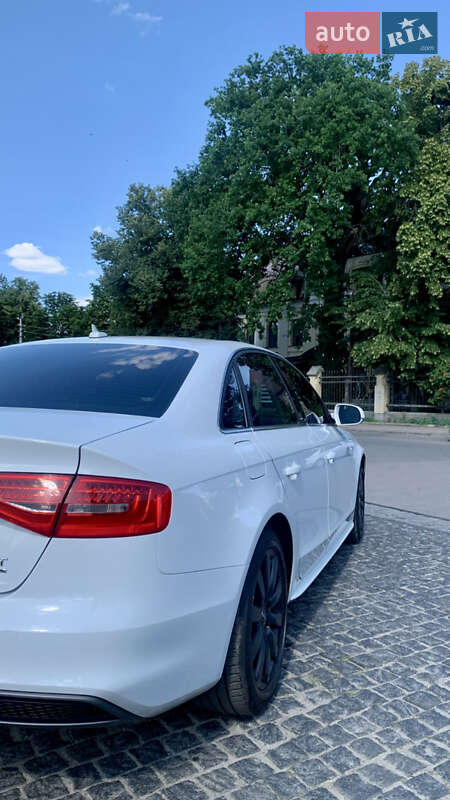 Седан Audi A4 2014 в Фастове