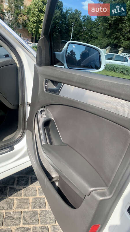 Седан Audi A4 2014 в Фастове