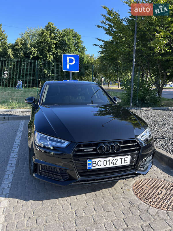 Седан Audi A4 2016 в Львове