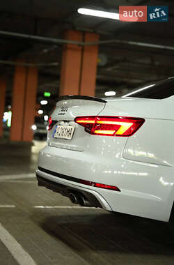 Седан Audi A4 2016 в 