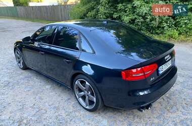 Седан Audi A4 2015 в Виннице