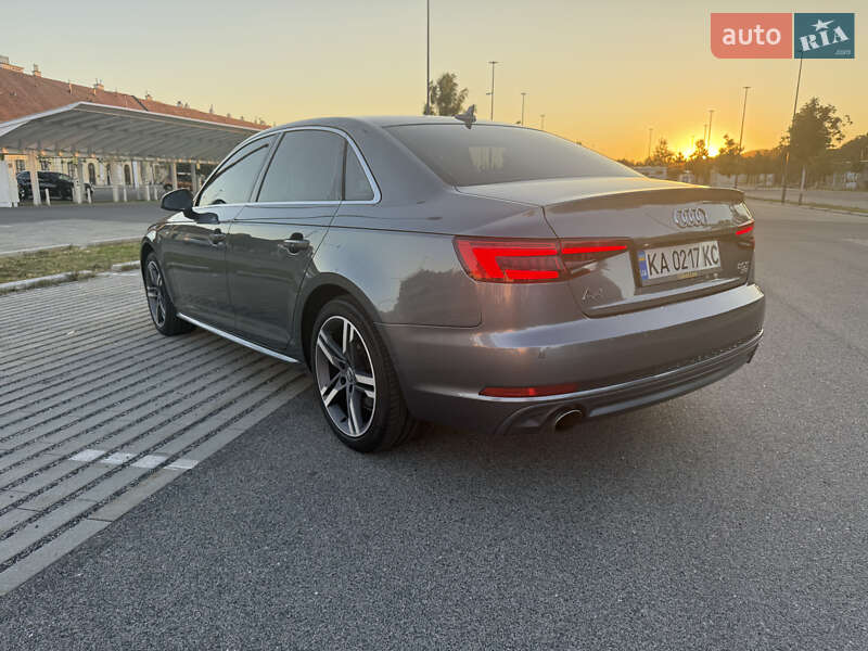Седан Audi A4 2017 в Ужгороде
