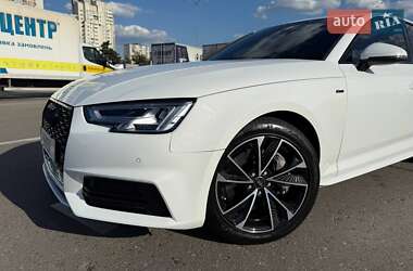 Седан Audi A4 2018 в 