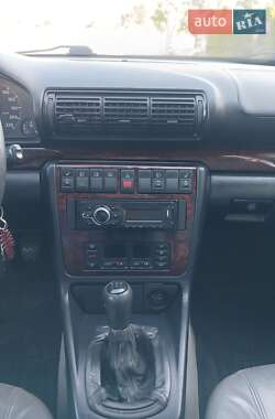 Универсал Audi A4 1996 в 