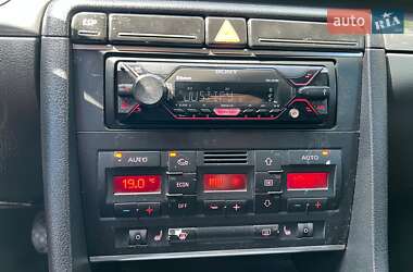 Седан Audi A4 2002 в 