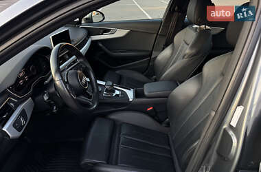 Седан Audi A4 2018 в 