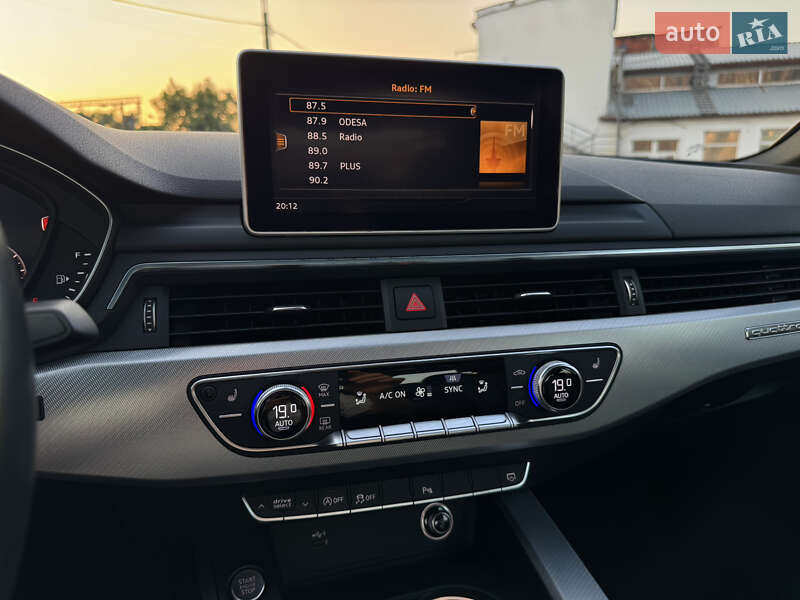 Седан Audi A4 2018 в Киеве