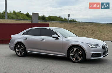 Седан Audi A4 2017 в 
