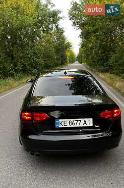 Седан Audi A4 2011 в 