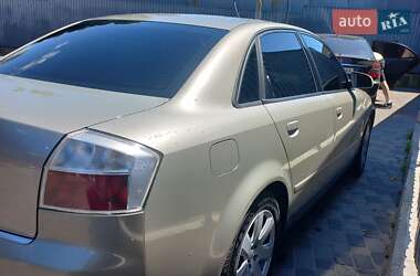 Седан Audi A4 2001 в 