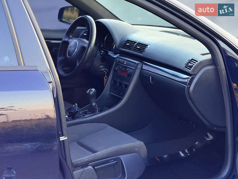 Универсал Audi A4 2004 в Мене