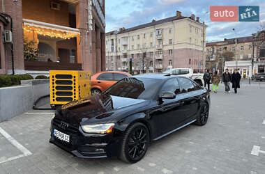 Седан Audi A4 2015 в Днепре