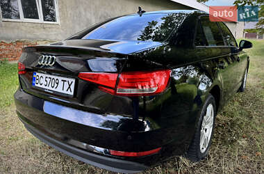 Седан Audi A4 2018 в 