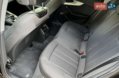 Седан Audi A4 2018 в 