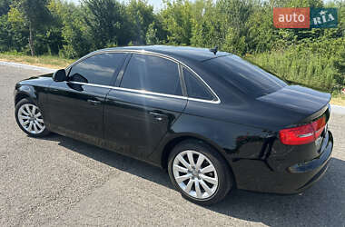 Седан Audi A4 2012 в 