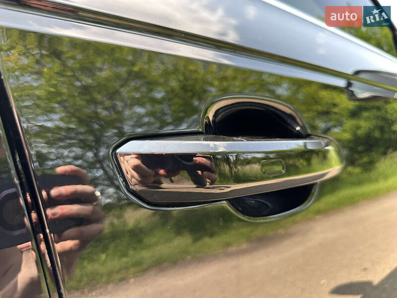 Седан Audi A4 2018 в Шептицькому