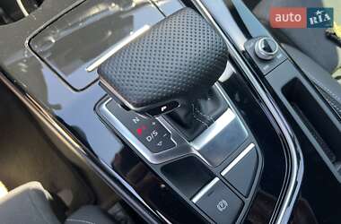 Седан Audi A4 2023 в 