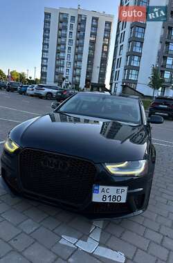 Седан Audi A4 2012 в 