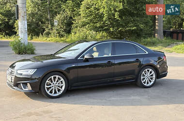 Седан Audi A4 2019 в 