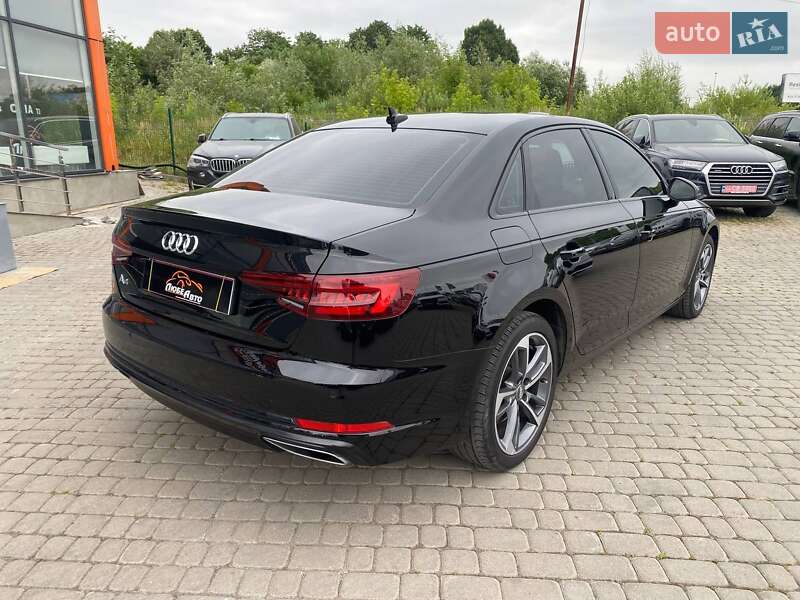Седан Audi A4 2019 в Львові