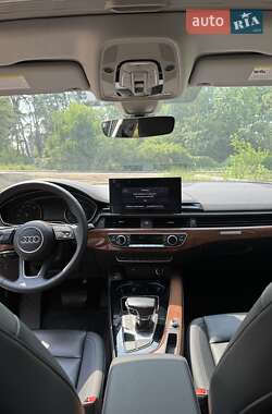 Седан Audi A4 2023 в 
