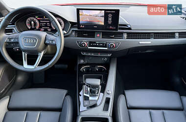 Седан Audi A4 2023 в 