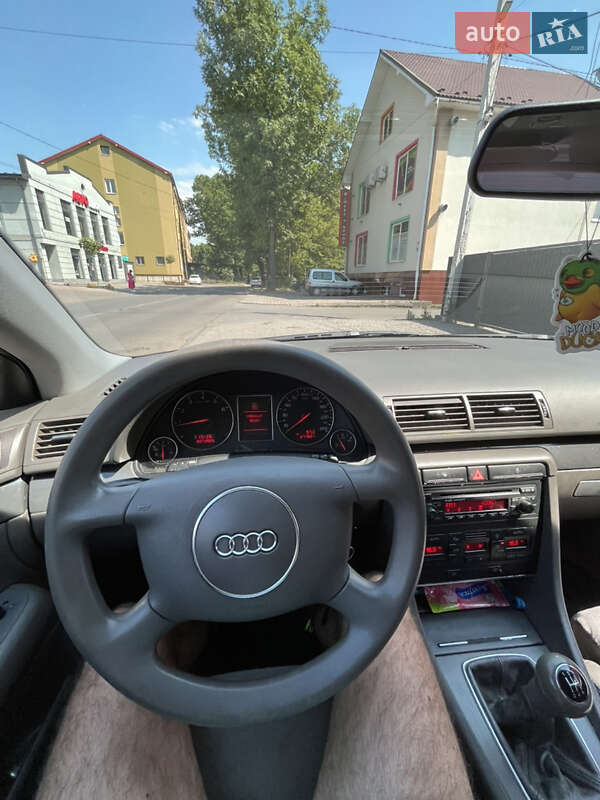 Седан Audi A4 2001 в Коломые