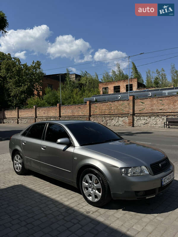Седан Audi A4 2001 в Коломые