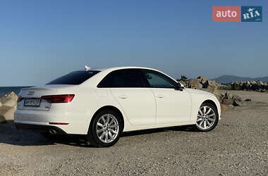 Седан Audi A4 2016 в 