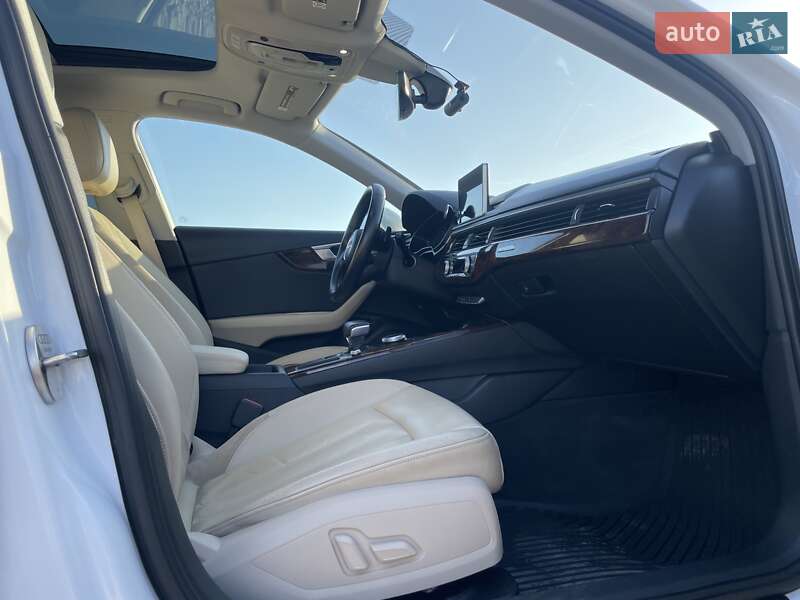 Седан Audi A4 2016 в Кременчуге
